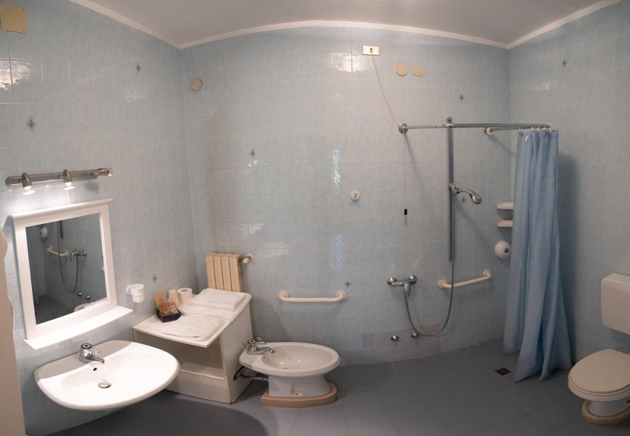 Hotel Valle Verde - Rent Ski & Bike Тарвізіо Екстер'єр фото