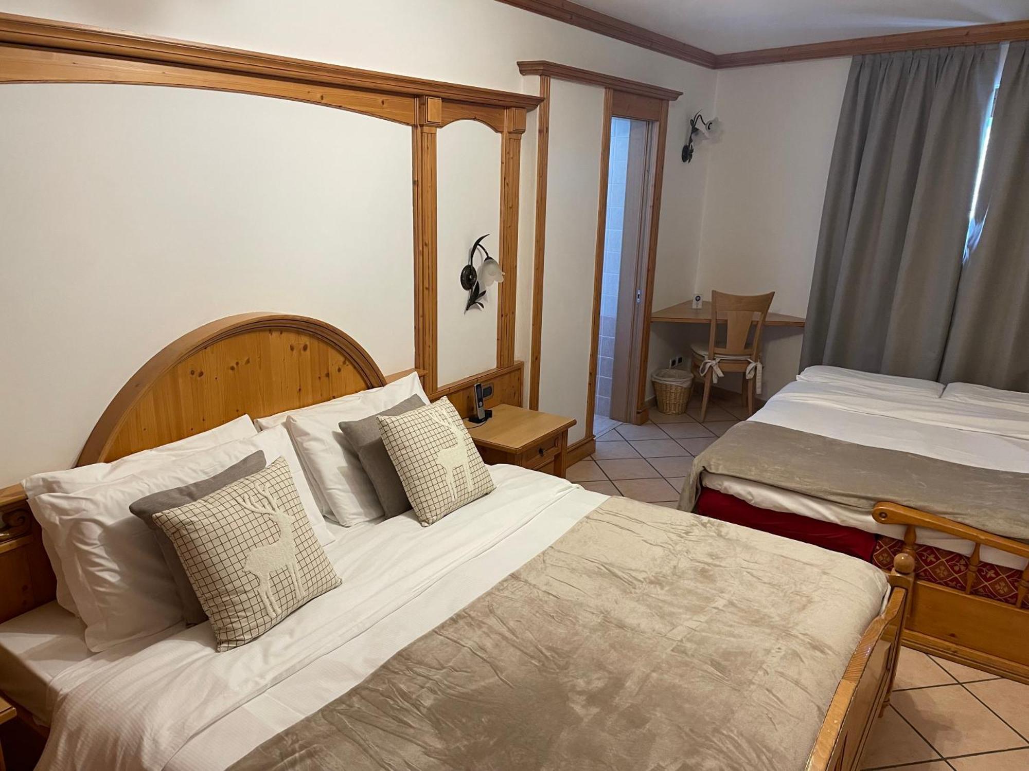 Hotel Valle Verde - Rent Ski & Bike Тарвізіо Екстер'єр фото