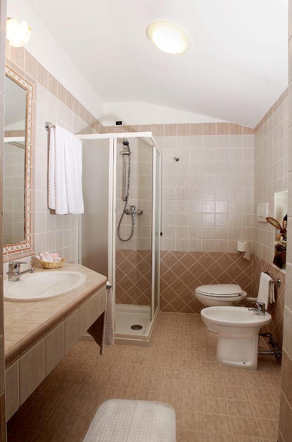Hotel Valle Verde - Rent Ski & Bike Тарвізіо Екстер'єр фото